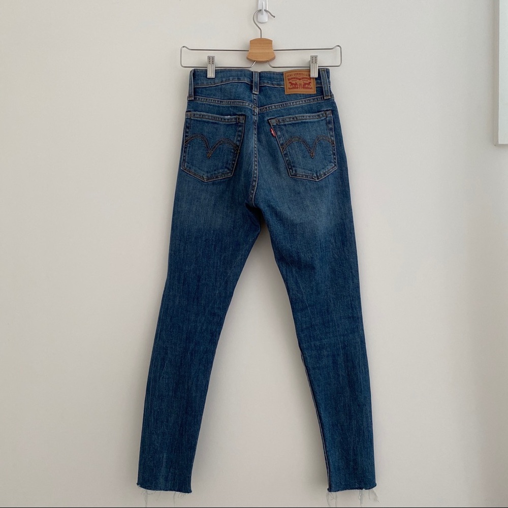 Levi’s wedgie skinny jeans - Picture 3 of 6